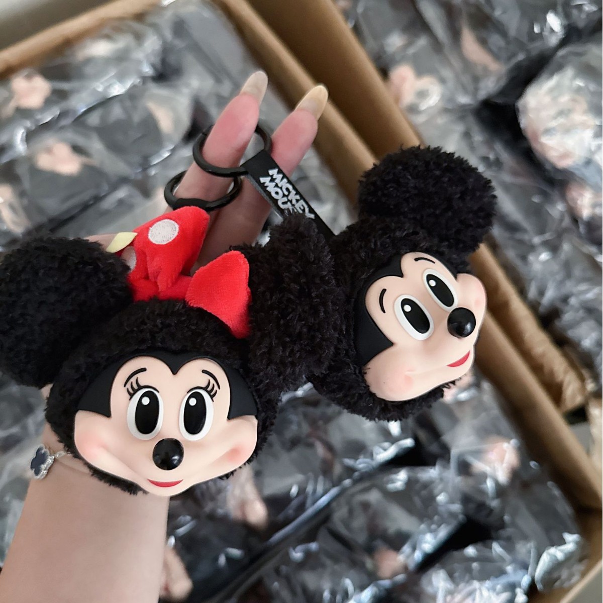 Mickey Minnie Plush Doll Keych - Anime Merchandise Figures avis et prix